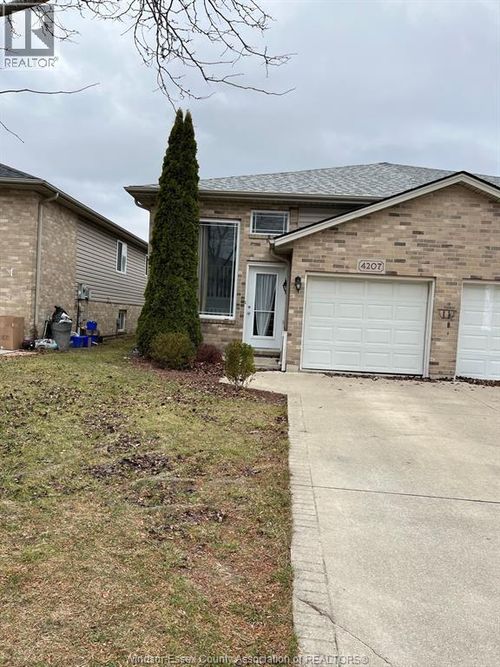 4207 Whiskey Ave, Windsor, ON, N9G3B2 | Card Image