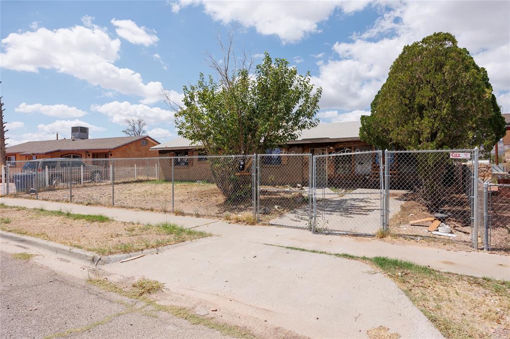 Albany Dr, El Paso, TX 79924