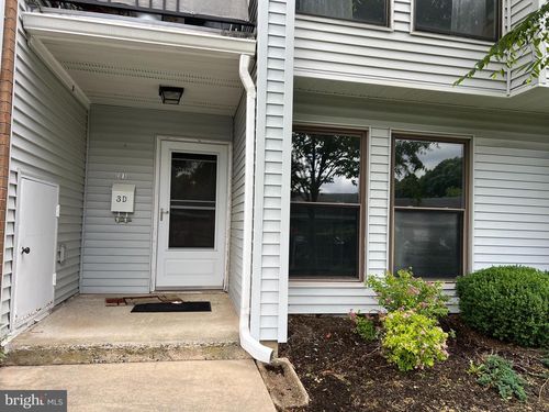 3 3d Twin River Dr, East Windsor, NJ, 08520 | Card Image