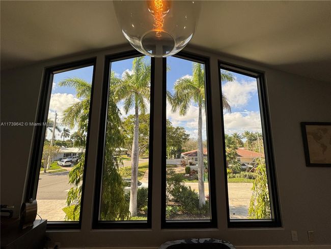 4000 Ne 23 Rd Ave, House other with 3 bedrooms, 4 bathrooms and null parking in Lighthouse Point FL | Image 28