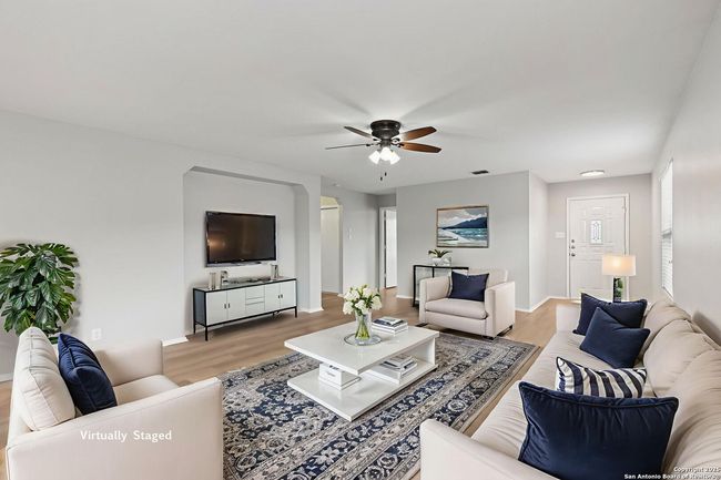 109 Creek Run, House other with 3 bedrooms, 2 bathrooms and null parking in Cibolo TX | Image 9