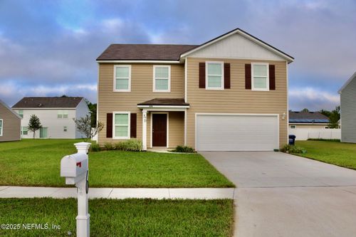 570 Independence Dr, Macclenny, FL, 32063-6036 | Card Image