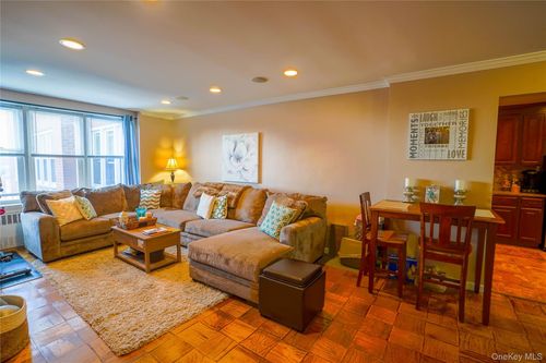 apt-216-21 Fairview Ave, Eastchester, NY, 10707-4130 | Card Image