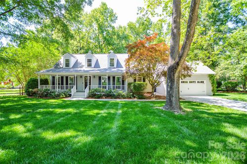 2922 Butter Churn Ln, Matthews, NC, 28105-7731 | Card Image