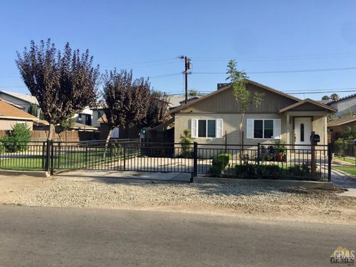 7916 Hall Rd, Lamont, CA, 93241 | Card Image