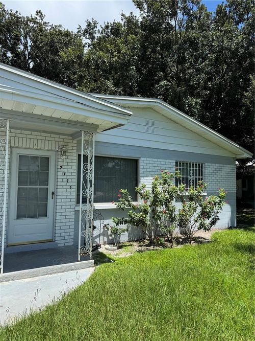 2711 W Heiter St, TAMPA, FL, 33607-6811 | Card Image