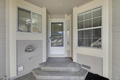 36 Bridle Path Ln, Novato, CA, 94945-1468 | Card Image