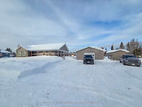 22 Amy St, Charlton, ON, P0J1B0 | Card Image