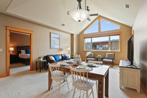 apt-302-2050 N Main St, Coeur D Alene, ID, 83814-5353 | Card Image