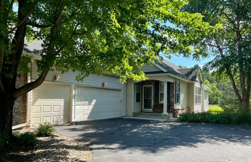 10512 Mississippi Cir N, Brooklyn Park, MN, 55443-1267 | Card Image
