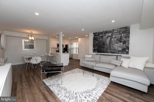 1405 Society Pl, NEWTOWN, PA, 18940-3223 | Card Image