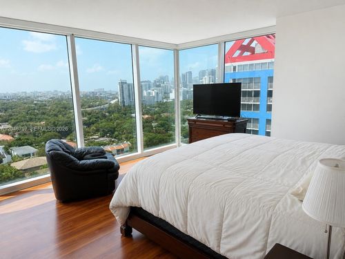 1501-2101 Brickell Ave, Miami, FL, 33129-2128 | Card Image
