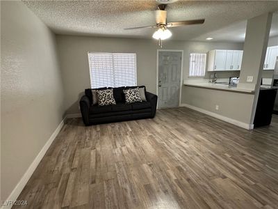 2573 Paradise Village Way, Townhouse with 2 bedrooms, 1 bathrooms and null parking in Las Vegas NV | Image 3