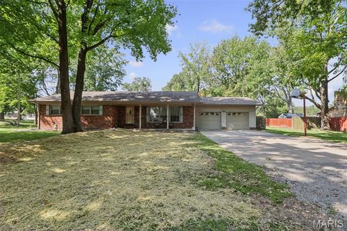 1401 S 17th Street, Herrin, IL, 62948 | Card Image