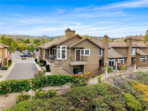 8123 E Oak Ridge Cir, Anaheim, CA, 92808-1933 | Card Image