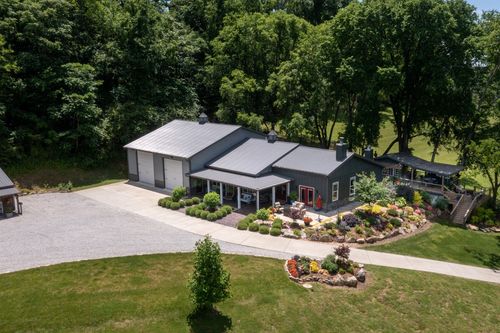 2878 Fly Rd, Santa Fe, TN, 38482-3110 | Card Image