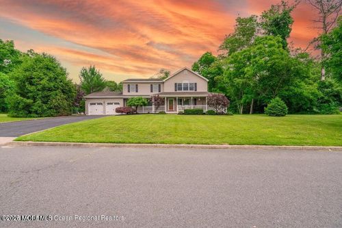 1 Kari Ct, Jackson, NJ, 08527-1377 | Card Image