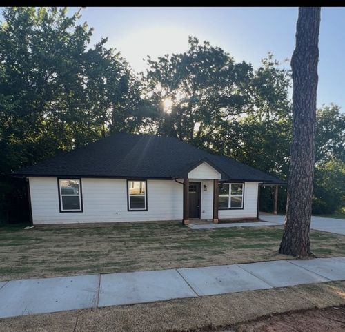 103 S Jordan St, Whitesboro, TX, 76273-2003 | Card Image