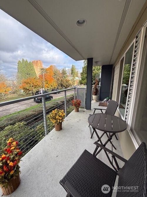 d301-1311 12th Ave S, Seattle, WA, 98144-7431 | Card Image