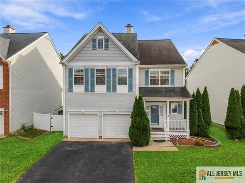 22 Stanford Dr, KENDALL PARK, NJ, 08824-1915 | Card Image