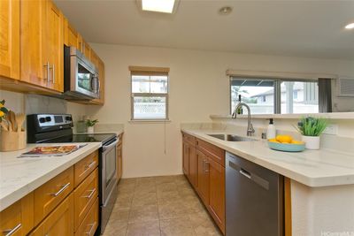 Brand-new beautiful quartz countertops | Image 3