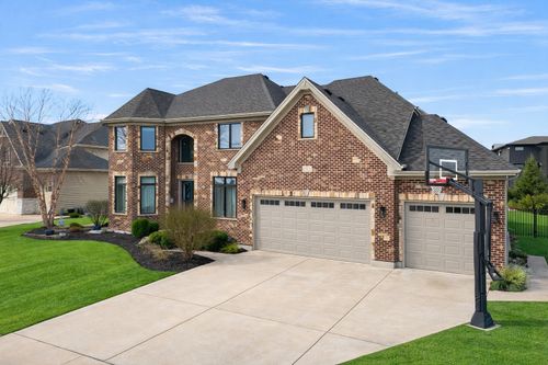 4328 Winterberry Ave, Naperville, IL, 60564-1145 | Card Image