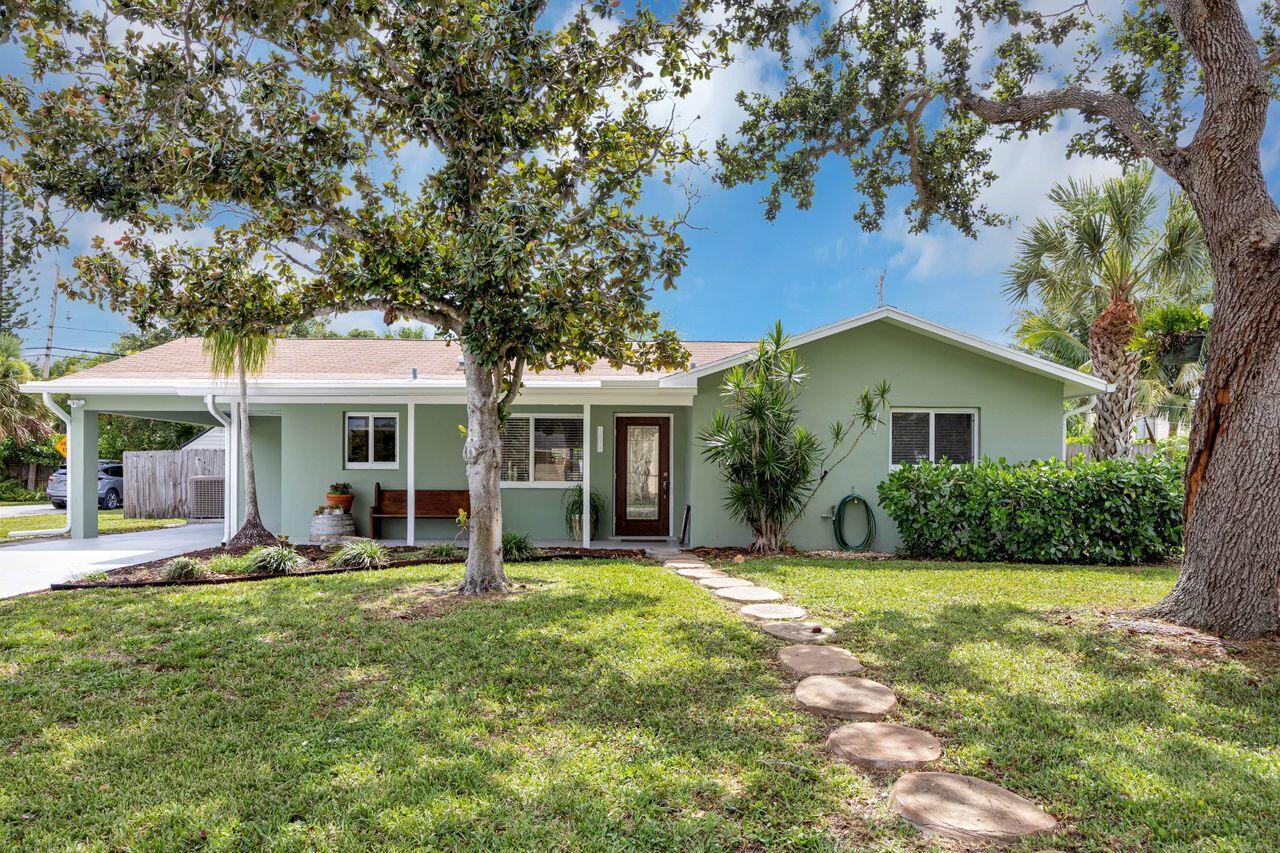 Berkshire Ave, Jupiter, FL 33469