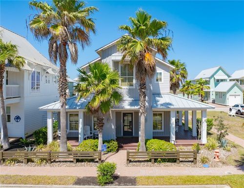 123 Still Water Dr, Port Aransas, TX, 78373-5069 | Card Image