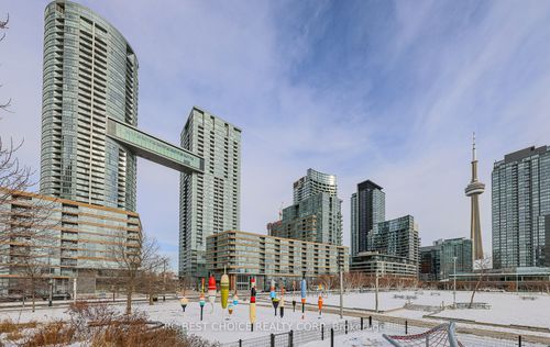 1501-21 Iceboat Terr, Toronto, ON, M5V4A9 | Card Image