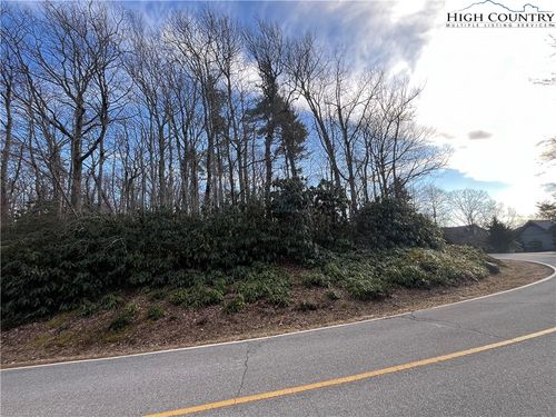 12 Wonderland Woods Drive, Blowing Rock, NC, 28605 | Card Image