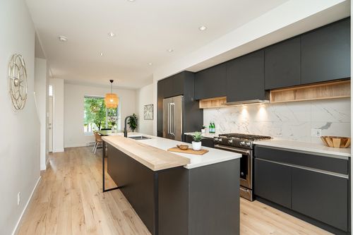 45-1228 Hudson St, Coquitlam, BC, V3B0R3 | Card Image