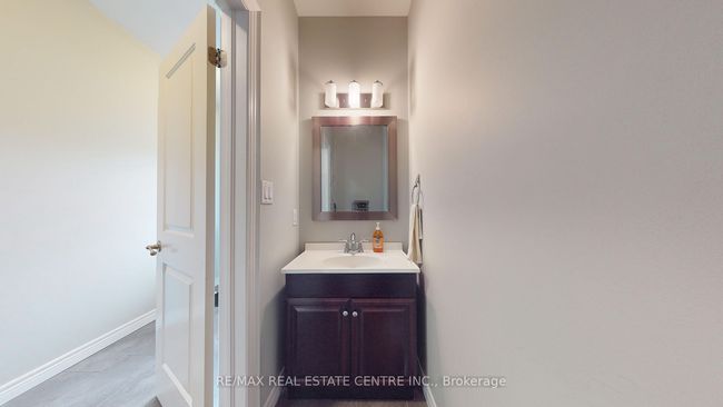 1020 Oakcrossing Gate, Condo with 5 bedrooms, 4 bathrooms and 1 parking in London ON | Image 5