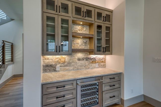 208 E Lakeshore Dr, House other with 4 bedrooms, 5 bathrooms and null parking in Sunrise Beach TX | Image 7