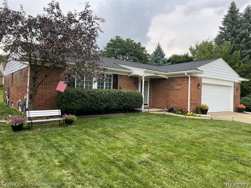 2208 Cumberland Rdg Ct, Rochester, MI, 48307 | Card Image