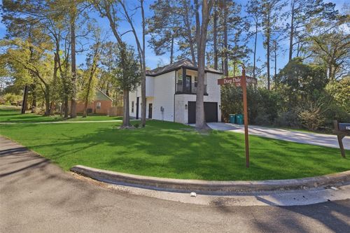 294 Apple Valley Dr, Conroe, TX, 77304-1290 | Card Image