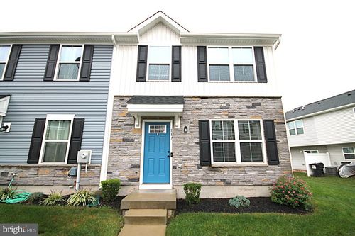 147 Nelson Ln, POTTSTOWN, PA, 19464-3162 | Card Image