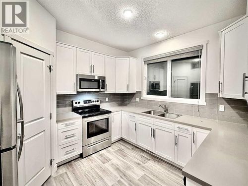 189 Carringvue Way Nw, Calgary, AB, T3P1K6 | Card Image