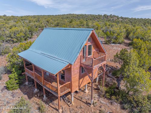 48370 N Ringtail Cat Way, Seligman, AZ, 86337 | Card Image