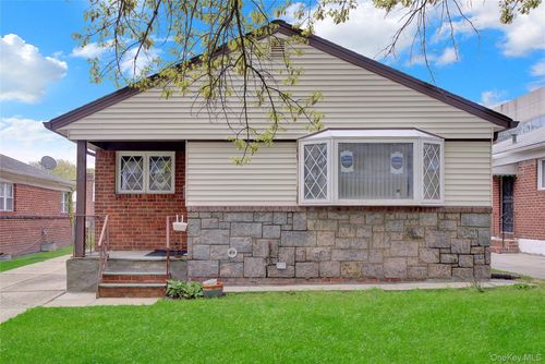 4518 Springfield Boulevard, New York, NY, 11361 | Card Image