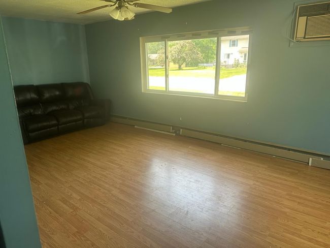 129 W Walnut St, House other with 3 bedrooms, 1 bathrooms and null parking in Saint Charles MI | Image 7