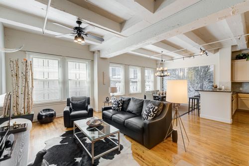 apt-5d-1120 Texas St, Houston, TX, 77002-3135 | Card Image