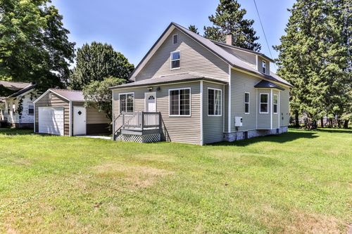 225 Wisconsin St, Park Falls, WI, 54552-1554 | Card Image