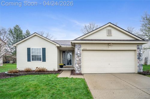 6932 Wellesley Blvd, Waterford, MI, 48327-4080 | Card Image