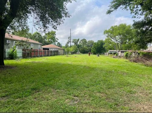 5237 7th St, Port Arthur, TX, 77642-1025 | Card Image