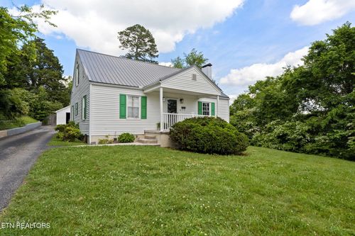 313 Lamar Ave, Clinton, TN, 37716-2925 | Card Image