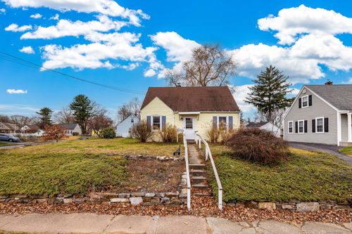 63 Winding Ln, East Hartford, CT, 06118-3230 | Card Image