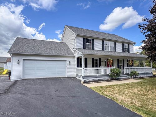 469 Metz Rd E, Columbiana, OH, 44408-9676 | Card Image