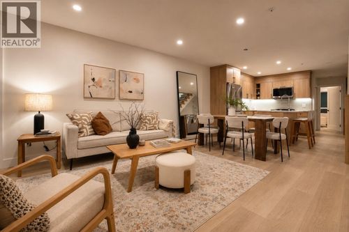 3350 Cobblestone Ave, Vancouver, BC, V5S4S4 | Card Image