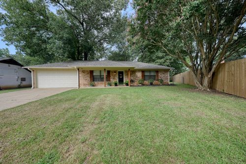 902 Peggy Dr, Whitehouse, TX, 75791-3784 | Card Image