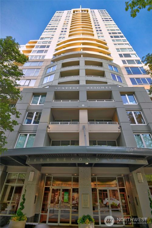 1808-2600 2nd Ave, Seattle, WA, 98121-1241 | Card Image